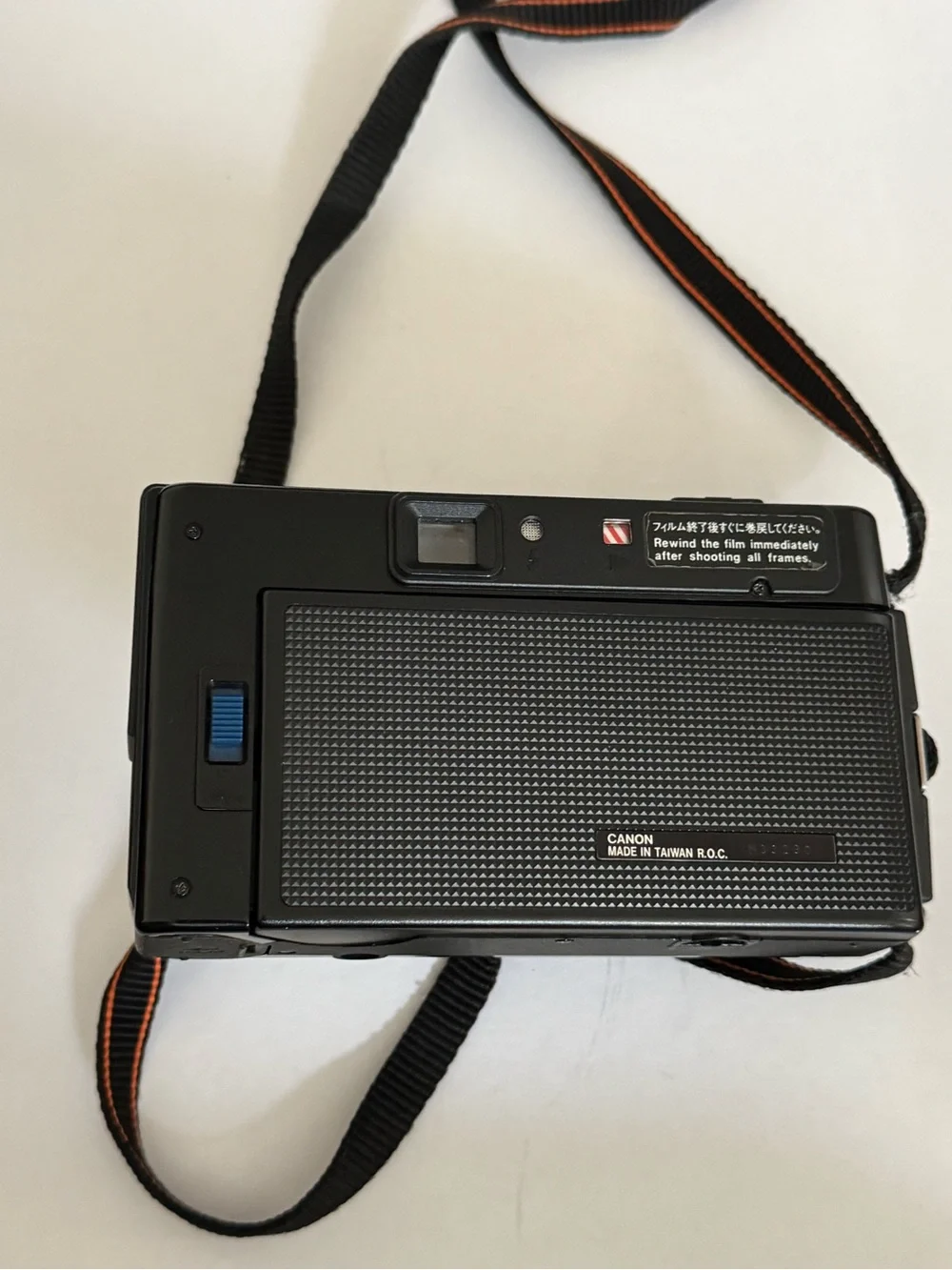 Canon Auto Focus 35mm Film Camera in Black Selling for parts-not working